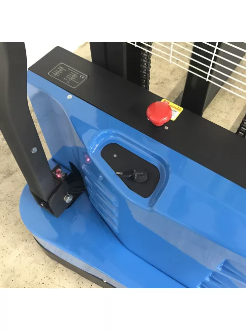 Gyalogkiséretű elektromos magasemelésű raklapemelő WS-15-B-3000